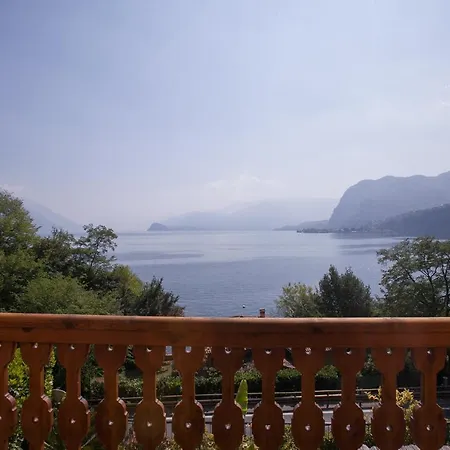 Apartment San Siro Sleeps 8 Pool