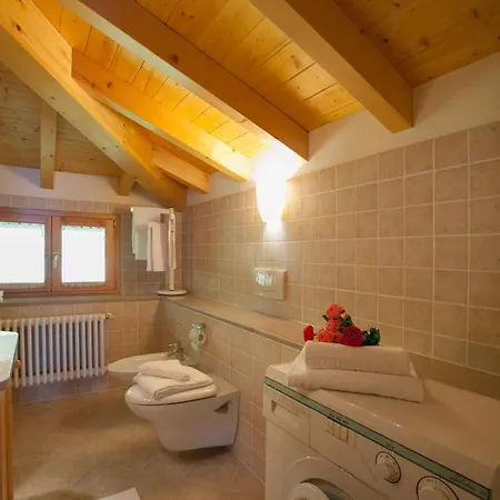 Apartment San Siro Sleeps 8 Pool San Siro (Lombardy)